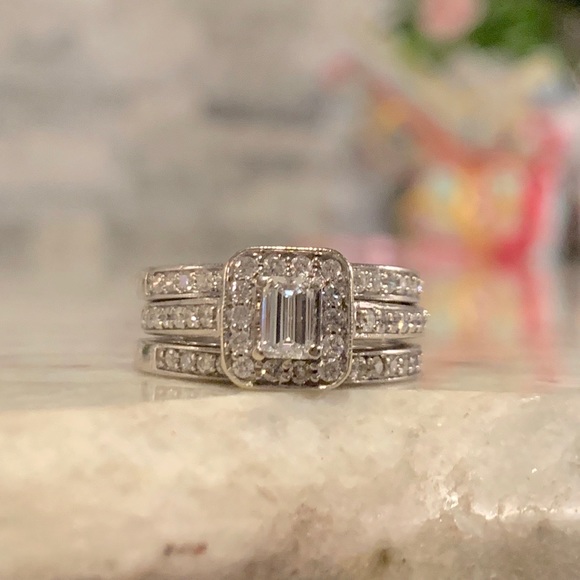 SOLD✨3 piece engagement wedding ring set - Picture 6 of 11